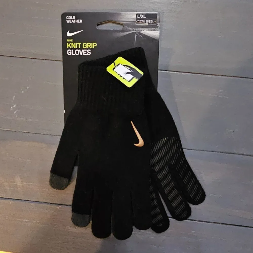 Nike women's  Black & Gray Knitted Tech and Grip Training Gloves
